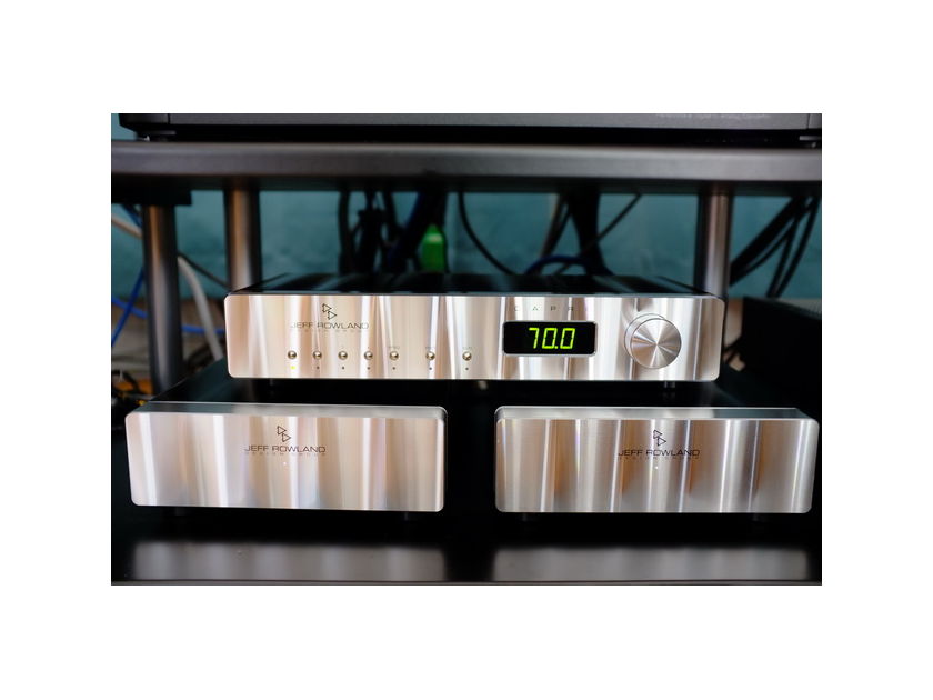 Jeff Rowland Model 201 mono amplifiers,pair,mint