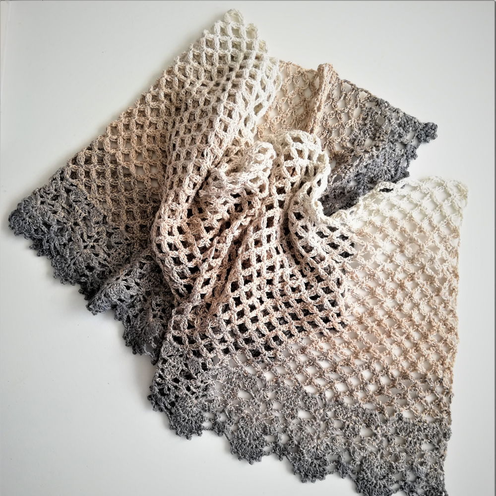 Phebe shawl