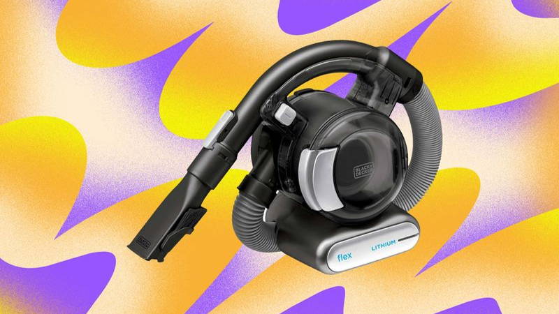 Circular shaped vacuum with attached hose