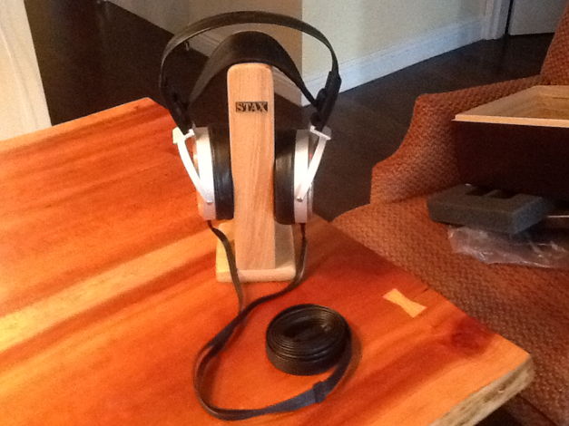 Stax SR-009 Electrostatic headphone