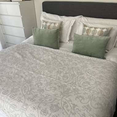 ZARA Home Tagesdecke / Bettüberwurf, 230x250cm