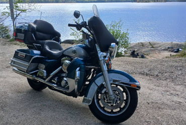 2003 HARLEY-DAVIDSON FLHTC ELECTRA GLIDE CLASSIC (GUNMETAL) motorcycle for rent near Manchester, NH