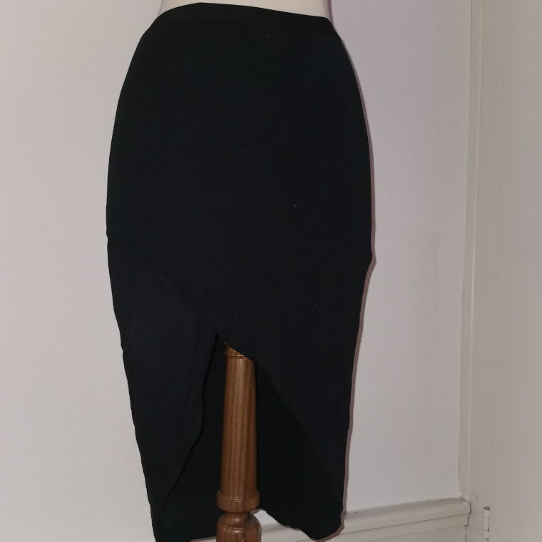Black Iro Skirt 