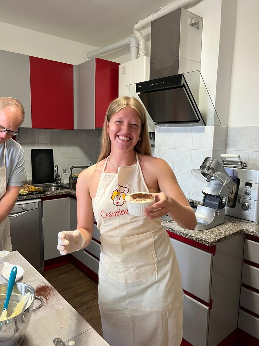 Cooking classes Como: Knead, roll out and bake your pizza