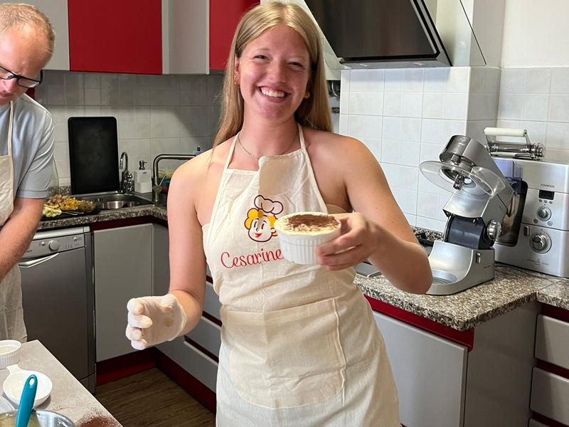 Cursos de cocina Como: Amasa, extiende y hornea tu pizza.