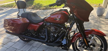 2025 HARLEY-DAVIDSON STREET GLIDE motorcycle for rent near Fort Myers, FL