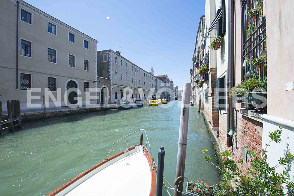  Venice
- dimora-con-giardino-e-posto-barca-privato (2).jpg