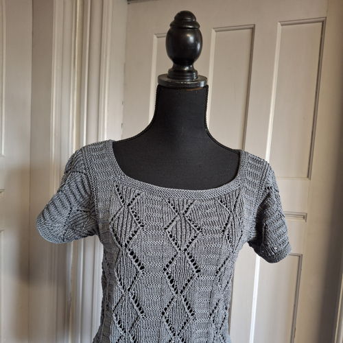 NAOMI, a cotton jumper in lace/aran pattern for ladies