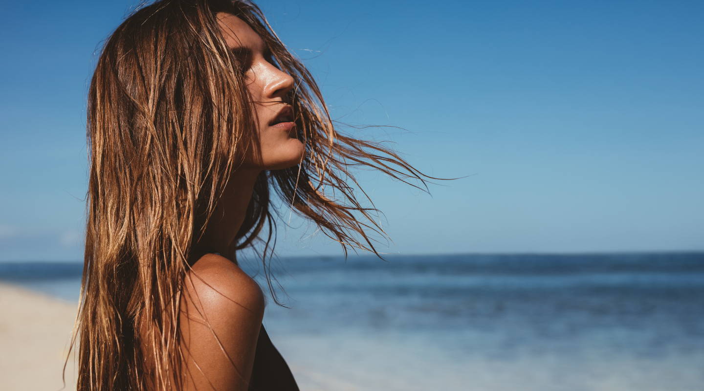 HOW TO MANAGE DRY HAIR IN SUMMER AND OTHER WARM WEATHER BEAUTY DILEMMAS