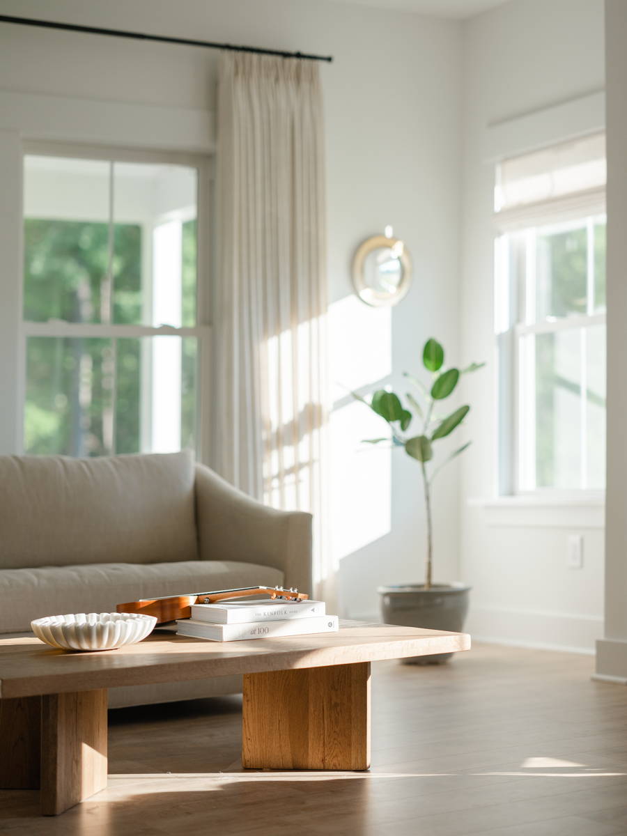 REFINED II Gallery: Living Room Coffee Table