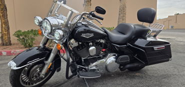 2014 HARLEY-DAVIDSON FLHR ROAD KING (VIVID BLACK) motorcycle for rent near LAS VEGAS, NV