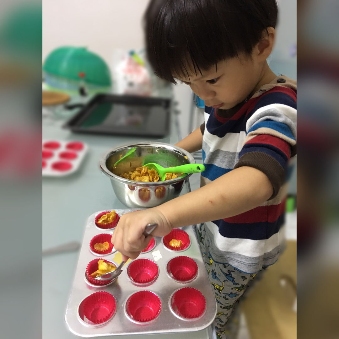 Nov 7th, 2019 - Little helper in action. End result~ soggy bottom. He scooped the mixtures together with the cornflakes..>,< it is ok. They enjoyed the process. Will try again soon.
