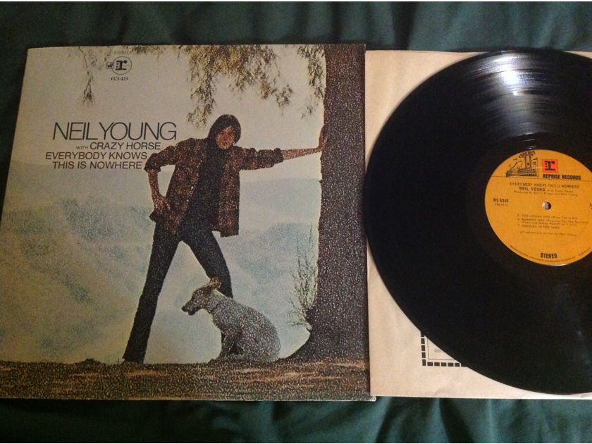 Neil Young - Everybody Knows This Is Nowhere LP NM Early 1970's Pressing