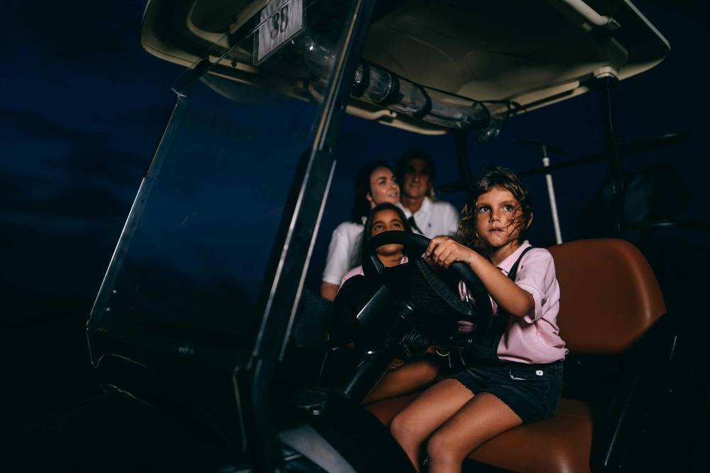 play golf with friends