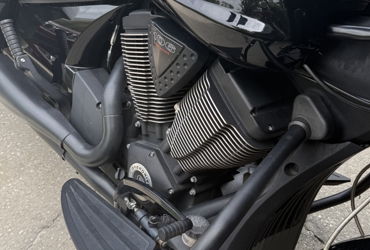 2014 VICTORY CROSS COUNTRY STANDARD motorcycle for rent near Apopka, FL