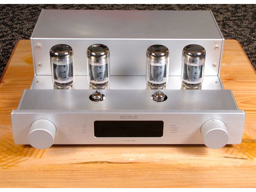 Octave Audio V40SE as new condition