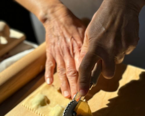 Cooking classes Rimini: Vegan cuisine in Romagna: Ravioli, Cassoni and Ciambella