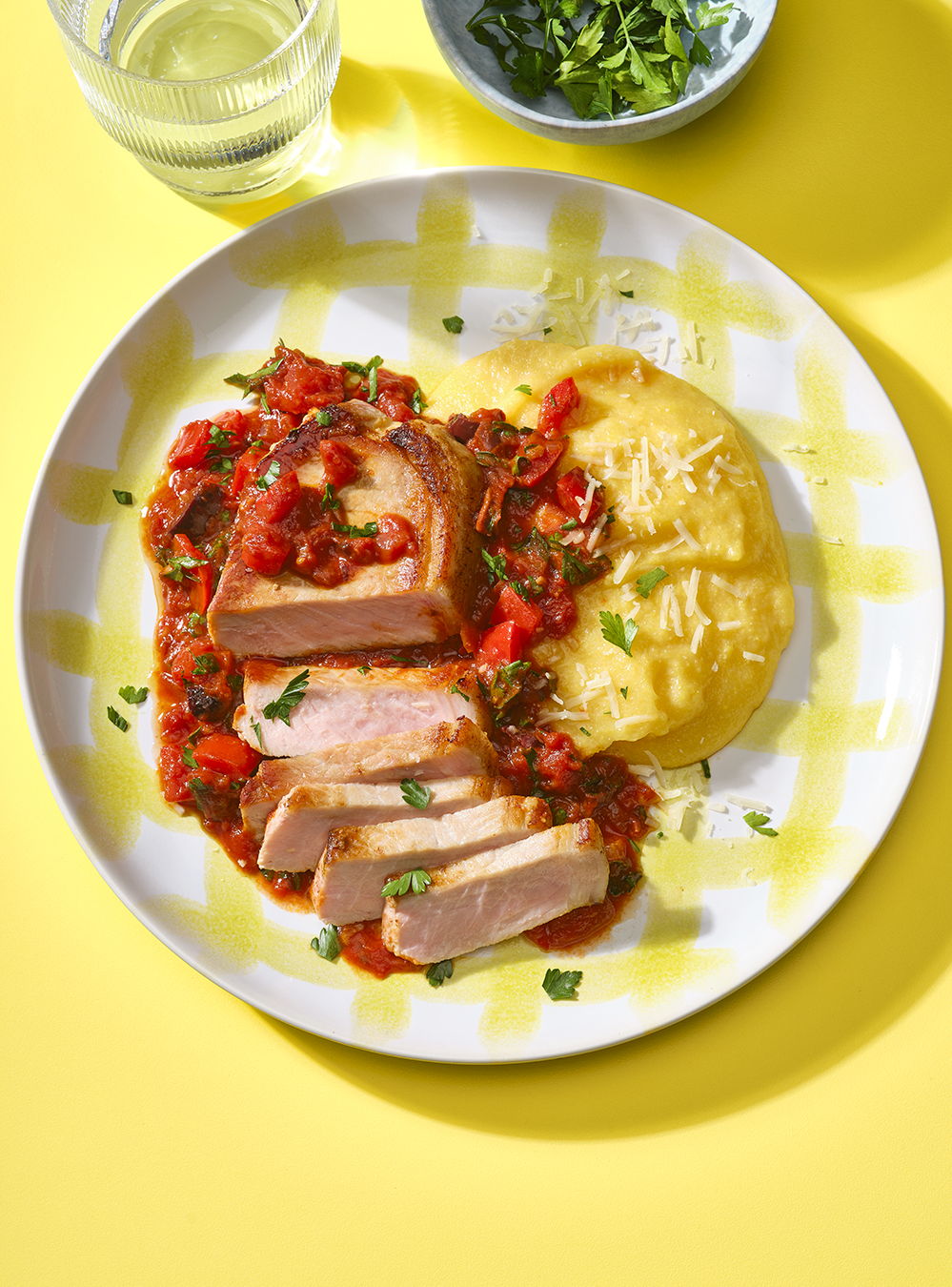 Pork Chops with Tomato, Fennel and Parmesan Polenta | RICARDO