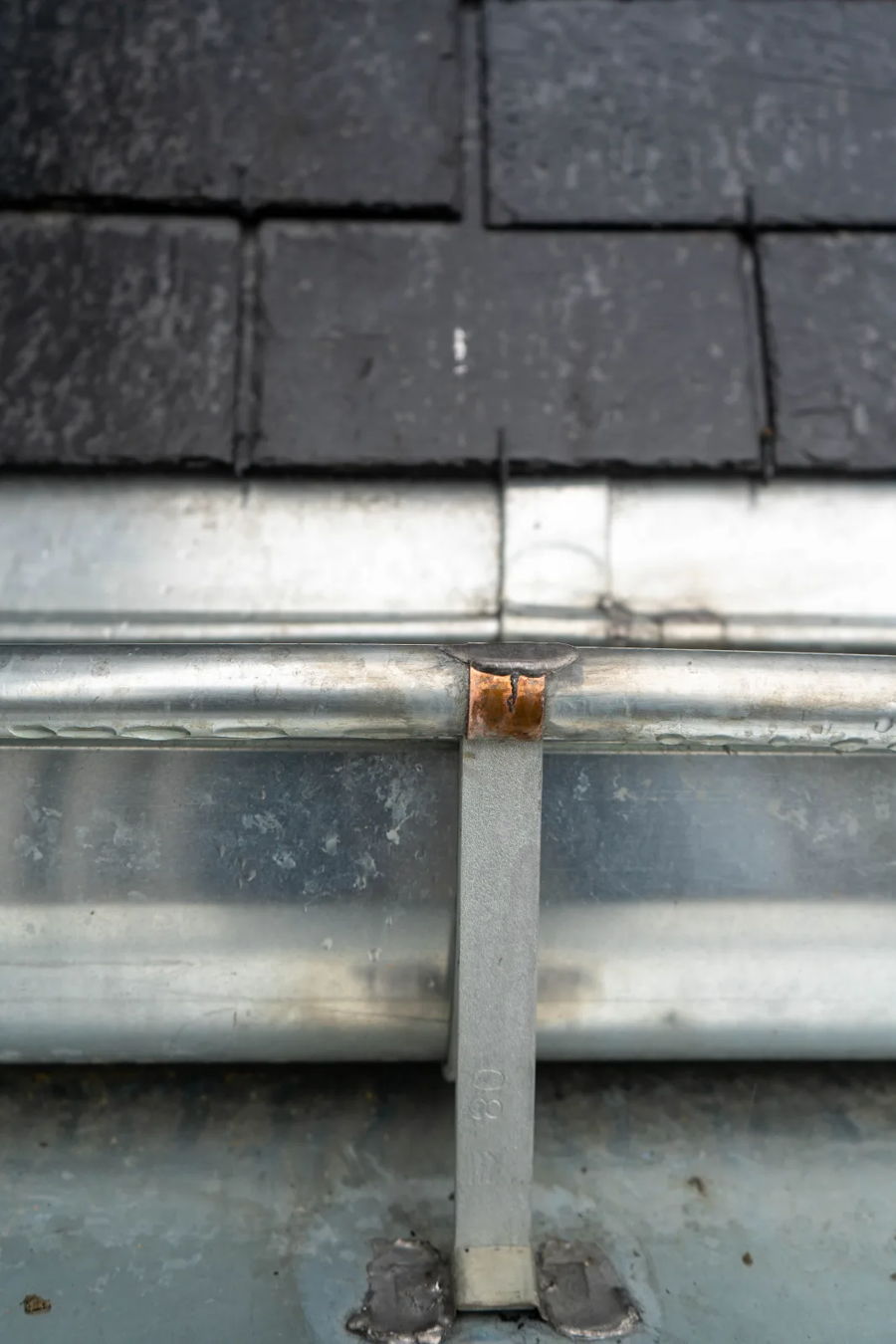 Un chantier parisien où chaque détail de toiture compte ! — photo 10