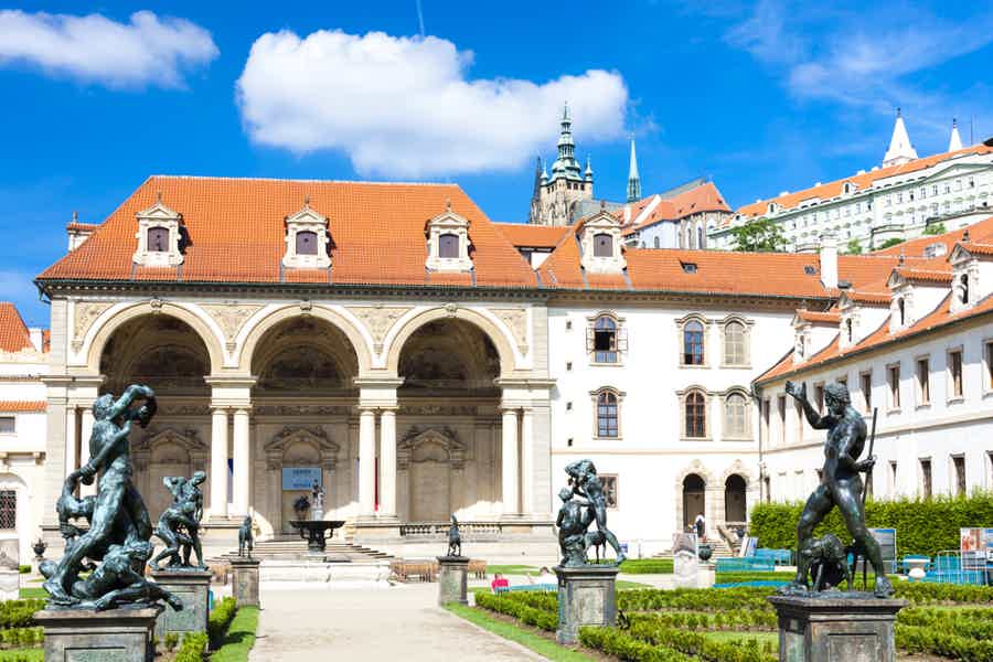 Prague Castle: 1-Hour Tour w/ Fast-GET Ticket - photo 6