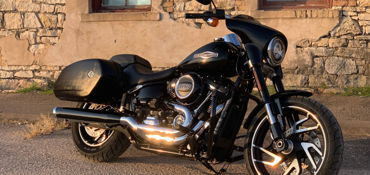 2018 HARLEY-DAVIDSON FLSB SPORT GLIDE ABS motorcycle for rent near Liberty Hill, TX