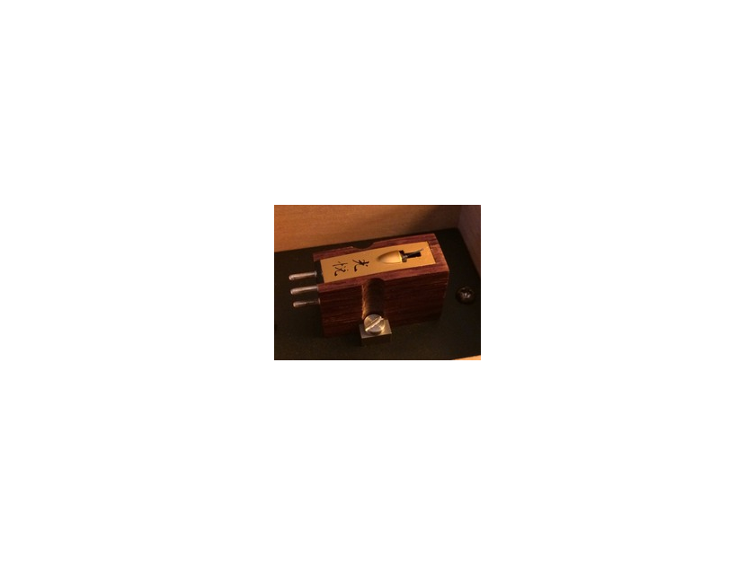 Koetsu Rosewood Signature Platinum - a legendary cartridge