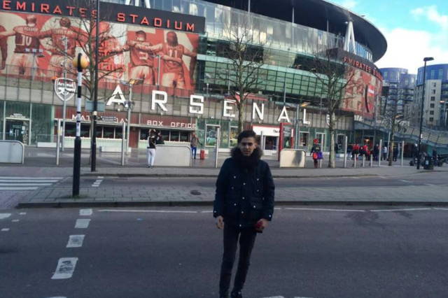 Watch the Big Game with an Arsenal Supporter 