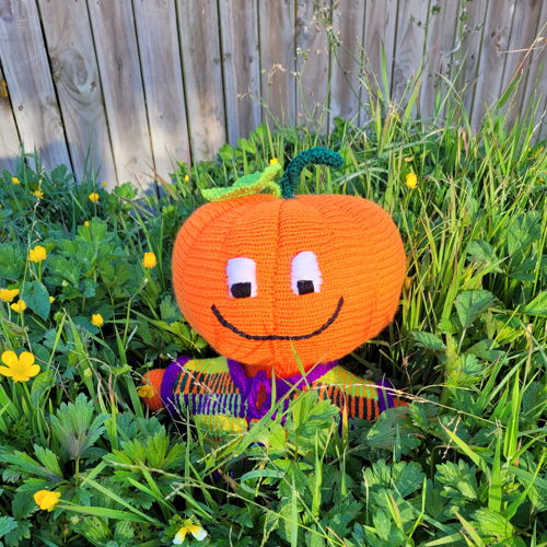 Pumpkin cutie toy in 8 ply yarn