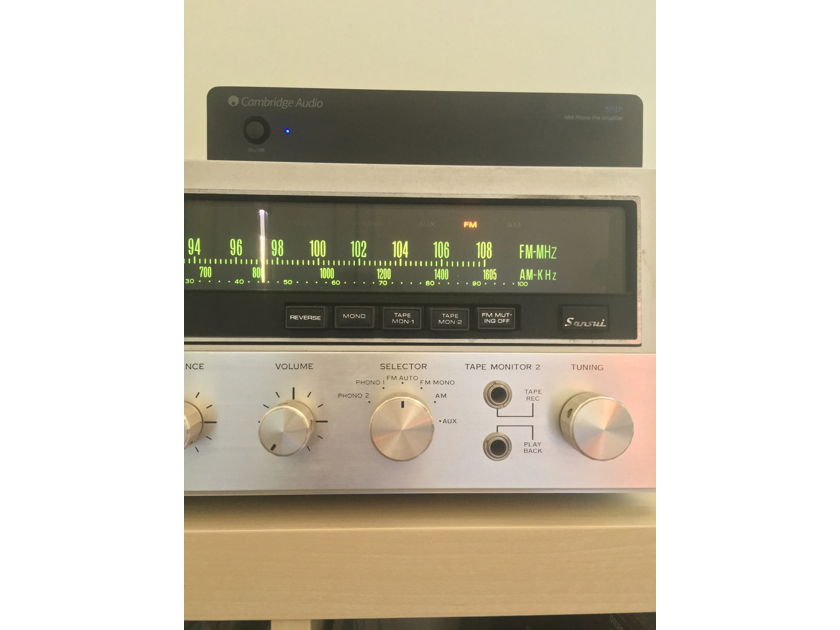 Cambridge Audio Azur 551p Phono preamp