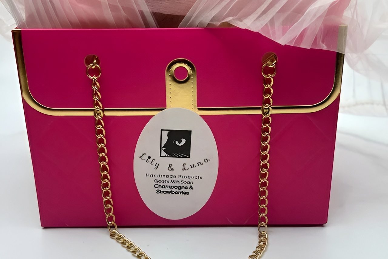 Champagne & Strawberries Soap Flower Handbag Bouquet/Arrangement - Image 5