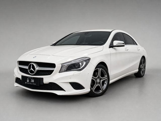 Mercedes-Benz CLA 200 Urban 2014