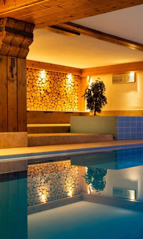 Ferienwohnungen für 2 Personen mit Wellness: Schwimmbad, Sauna, Solarium und mehr