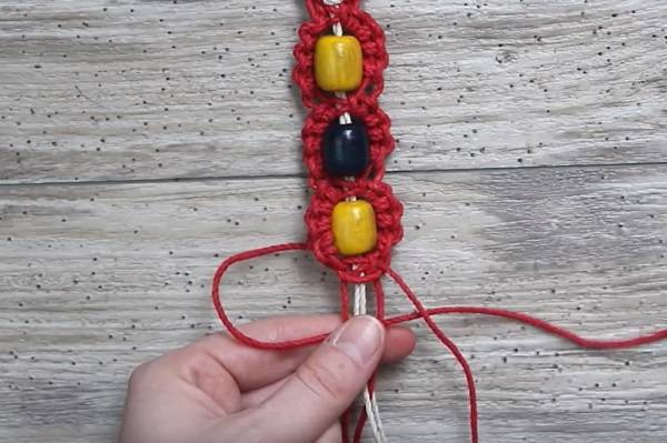 Macrame Floral Keychain Instructions Step 10