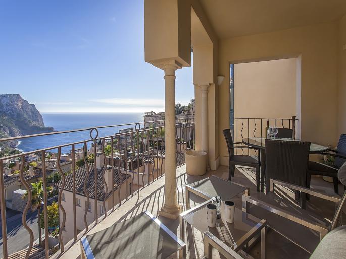 Exclusive real estate Puerto Andratx villas & apartments Mallorca