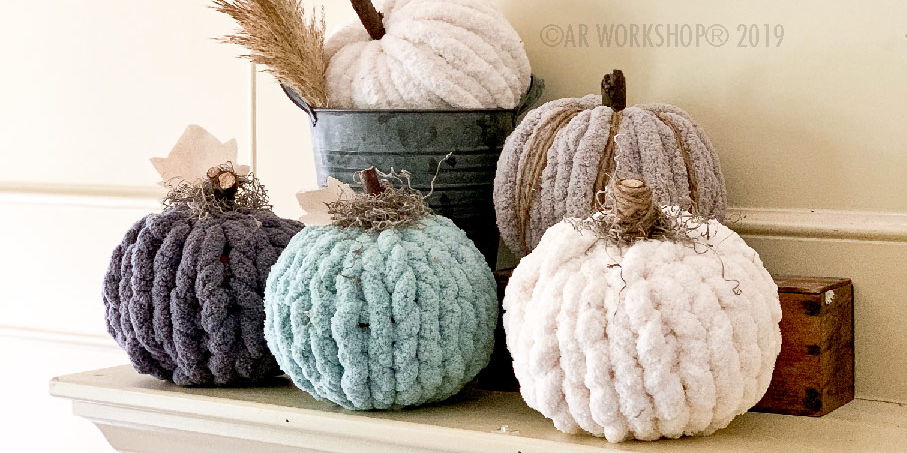 SPECIALTY - FALL CHUNKY KNIT WREATH + PUMPKIN WORKSHOP promotional image