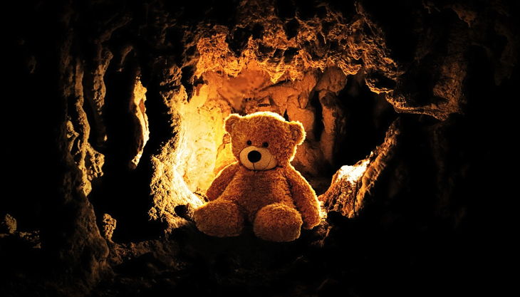 historische felsengaenge teddybär höhle px