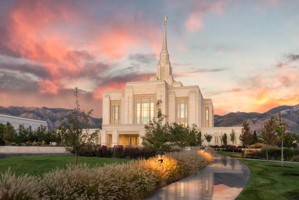 Pink and blue sky above an Ogden Temple.