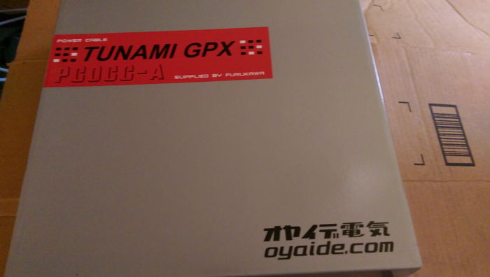 Oyaide Tunami GPX V1