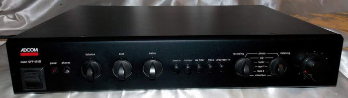 Adcom GFP-555 mkII stereo preamplifier with phono  a tr...