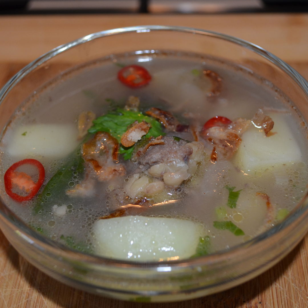 Date: 28 Jan 2020 (Tue)
5th Soup: Beef Bones Soup (Sup Tulang) [197] [138.9%] [Score: 10.0]
Cuisine: Malaysian 
Dish Type: Side
Making this soup as a side to Yam Rice [Taro rice/芋头饭].