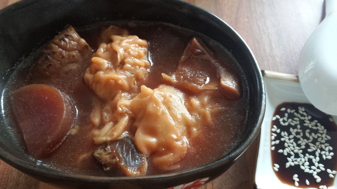 Wonton in beetroot mushroom soup - Southeast Asian Recipes - Nyonya Cooking