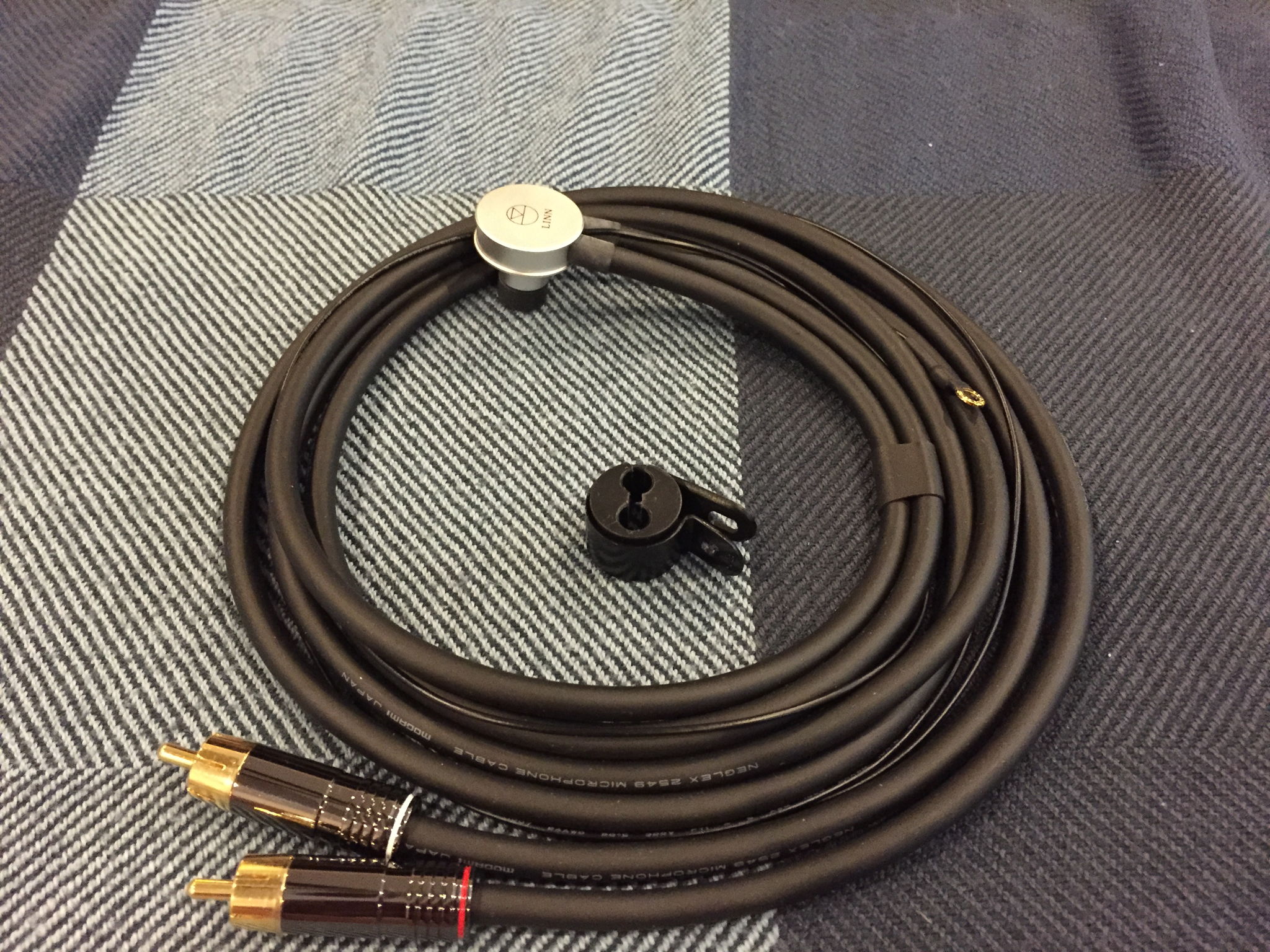OPTIONAL 1.1m Mogami T-Kable (call for add on pricing with the arm) ...