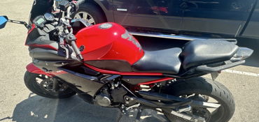 2015 YAMAHA FZ6R RED/WHITE motorcycle for rent near Murfreesboro, TN