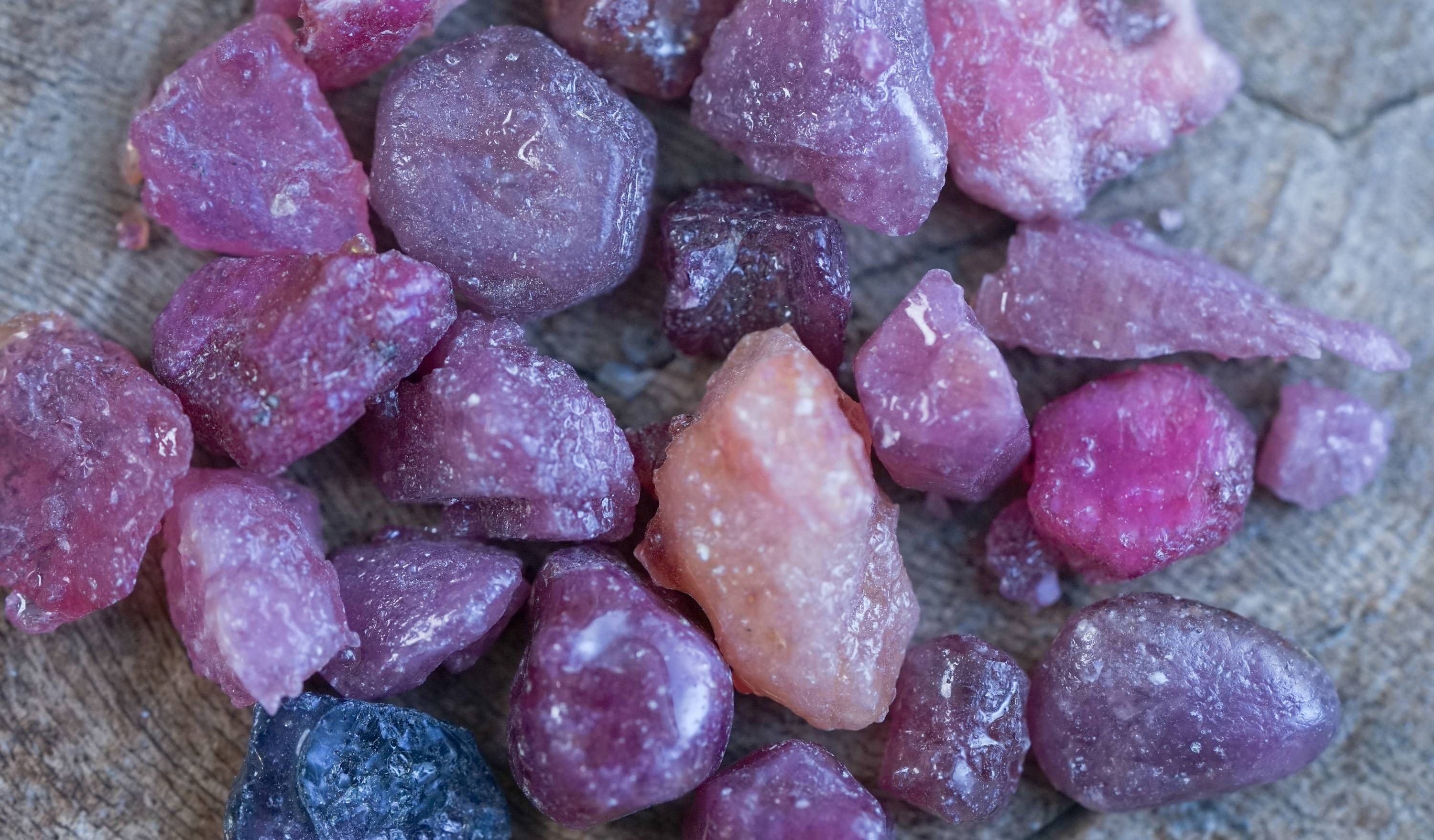 rough stones of ruby july birthstone