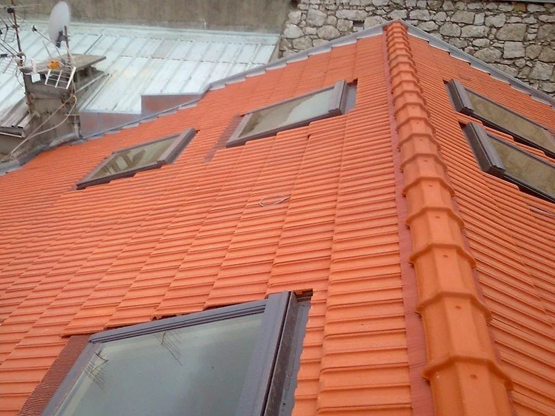 Rénovation d'une charpente et couverture en tuiles de Marseille à Nice — photo 5 sur 8 — CEG TOITURE