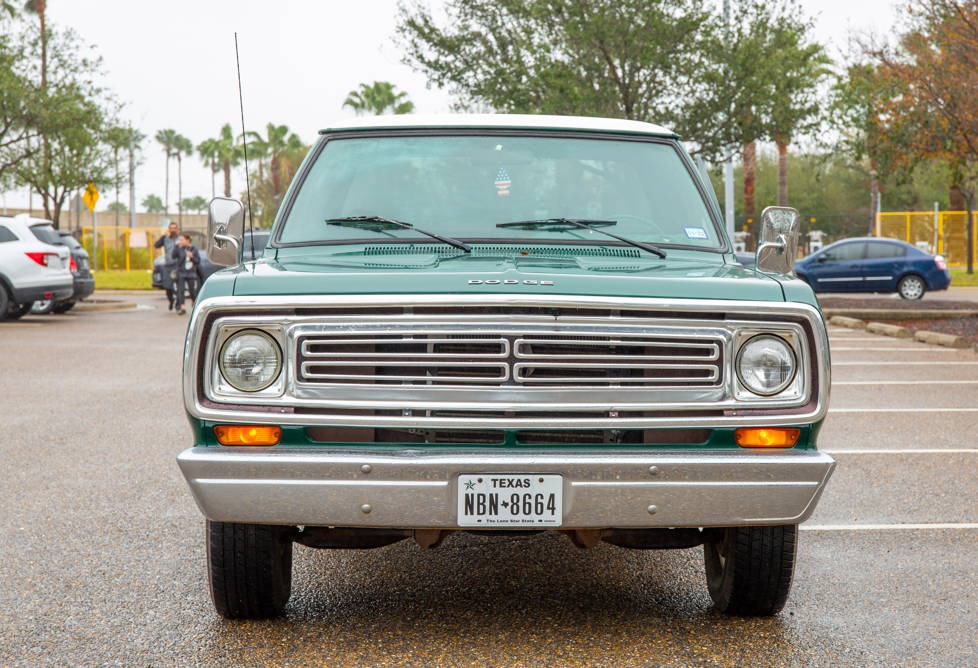 1972 Dodge D100 Stepside Utiline Custom For Sale On Clasiq Auctions