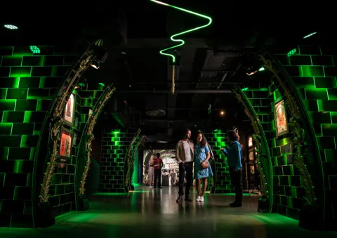 London: Harry Potter Must-See Photo Exhibition & Hop-on/Hop-off Bus Trip