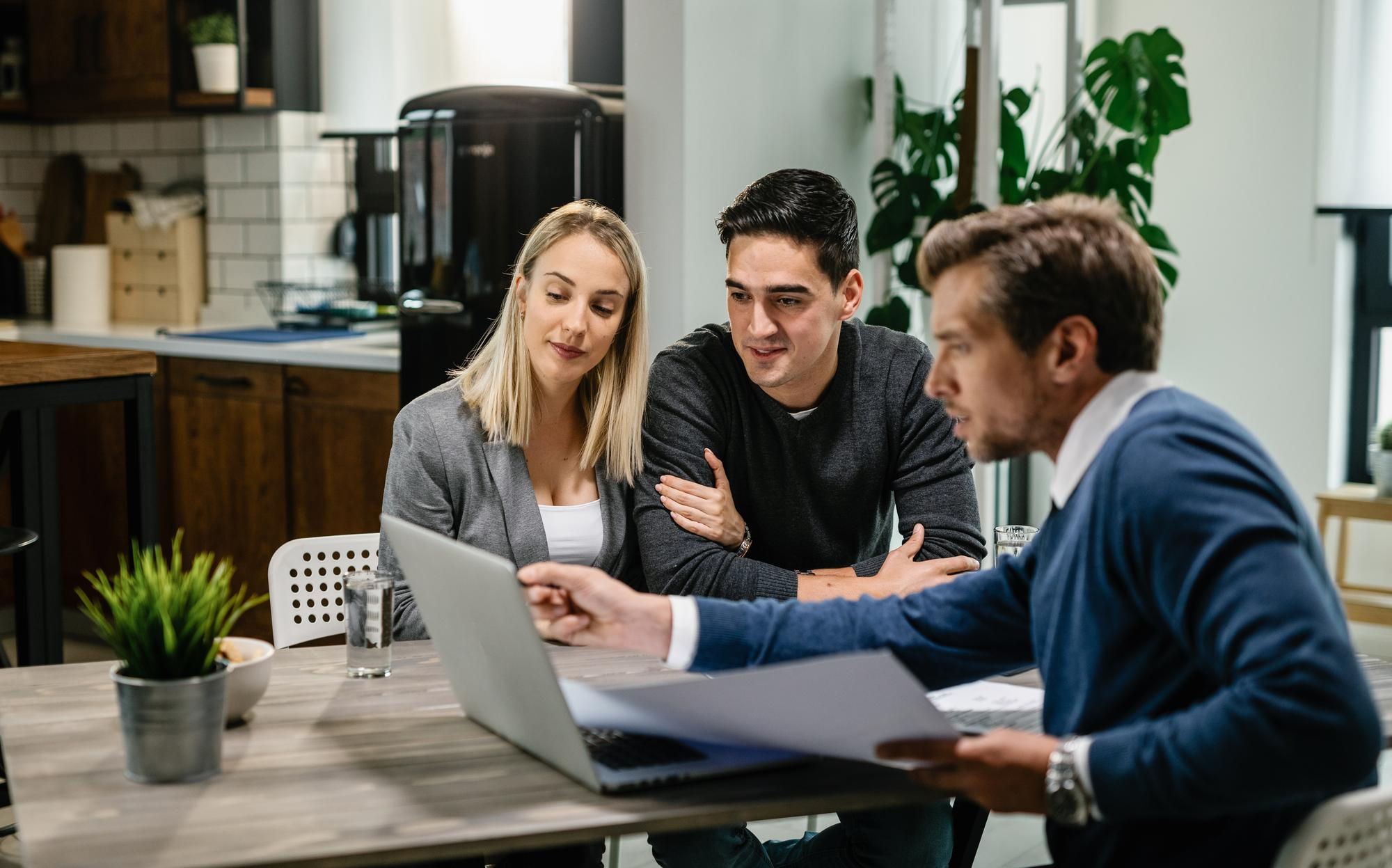 How Mortgage Brokers, Agents & Advisers Can Partner with Atlas Lawyers