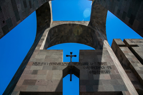 Священный город в Армении: Эчмиадзин