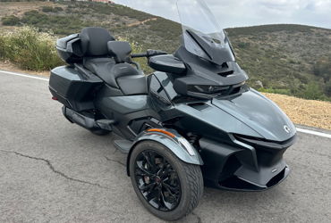 2021 CAN-AM SPYDER RT LIMITED motorcycle for rent near Ramona, CA